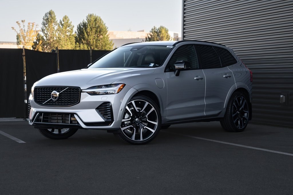 Certified 2023 Volvo XC60 Recharge Plug-In Hybrid Ultimate Dark Theme T8 eAWD PHEV Ultimate Dark Theme