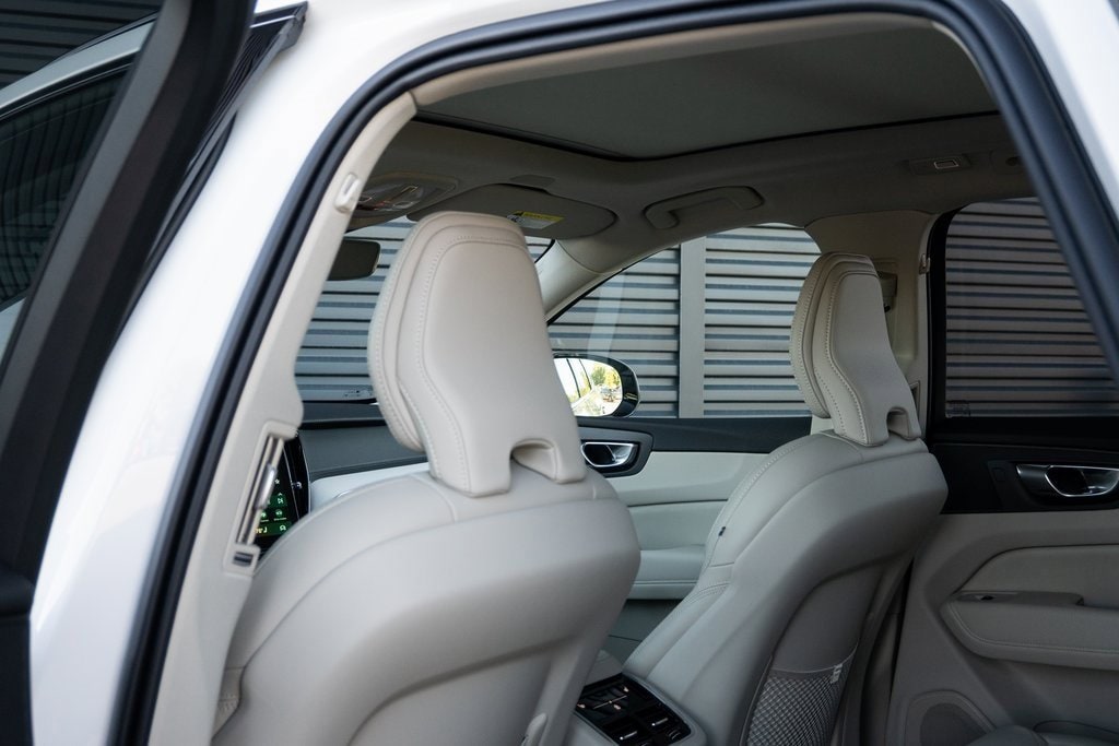 2026 Volvo XC60 Ultra - Photo 24