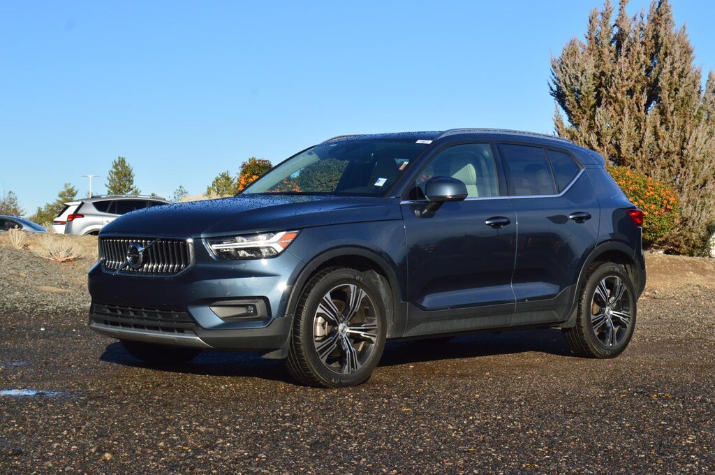 Used 2021 Volvo XC40 Inscription SUV