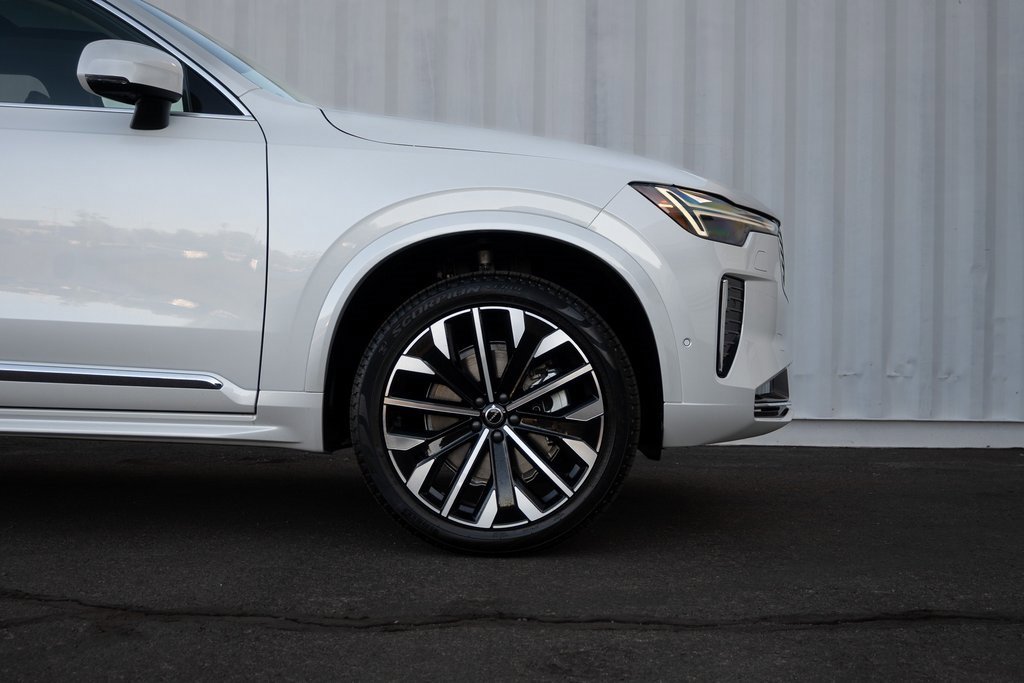 2026 Volvo XC90 Plus - Photo 9