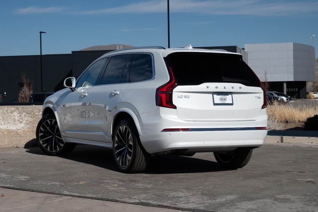 New 2026 Volvo XC90 plug-in hybrid T8 Plus 7-Seater SUV