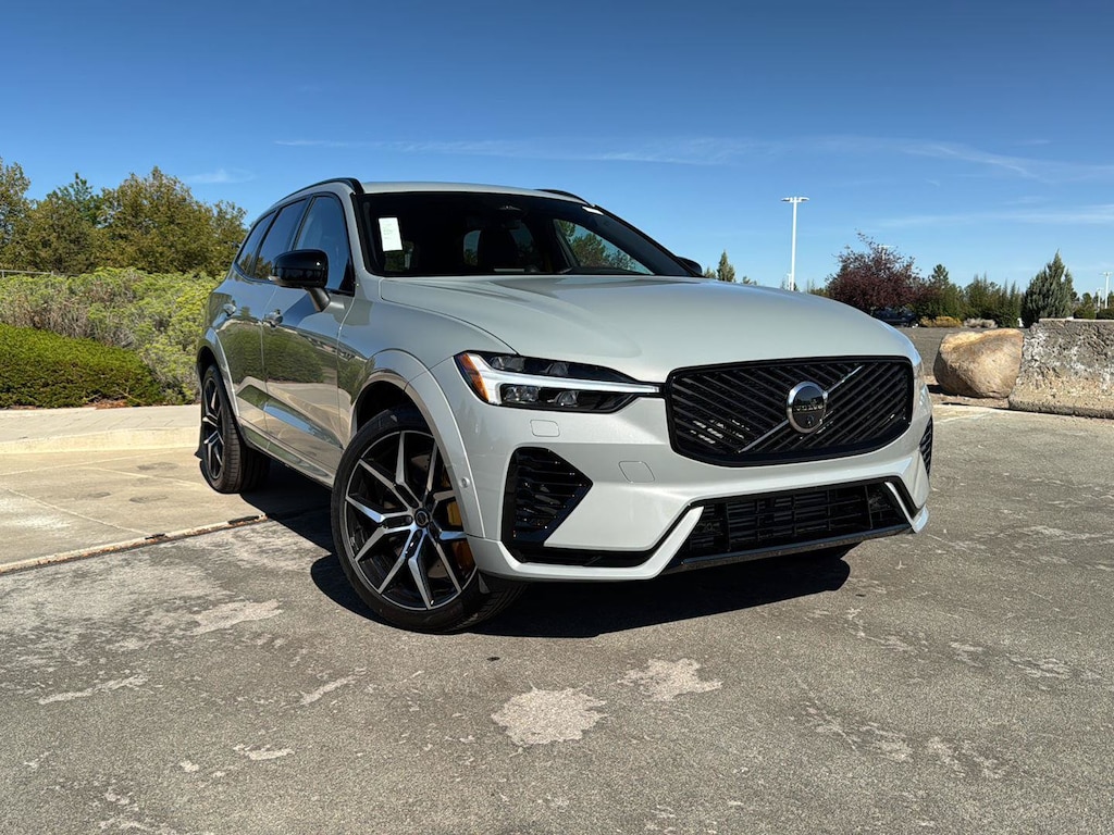New 2026 Volvo XC60 plug-in hybrid T8 Polestar Engineered SUV