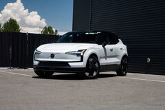 2025 Volvo EX30 Twin Motor Plus SUV