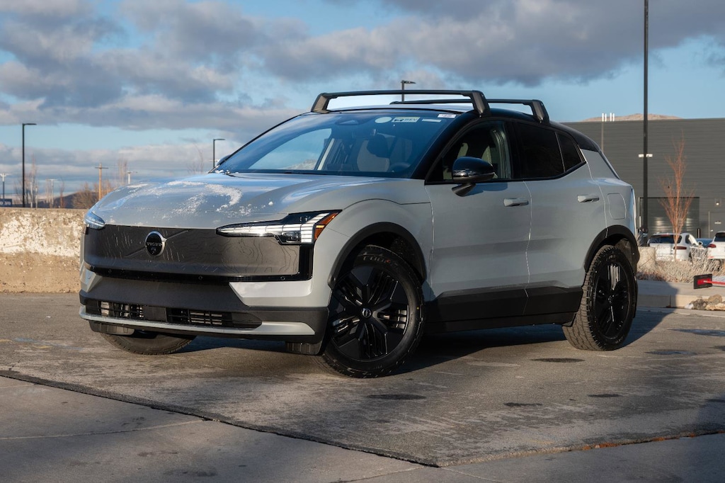 New 2026 Volvo EX30 Twin Motor Cross Country Ultra SUV