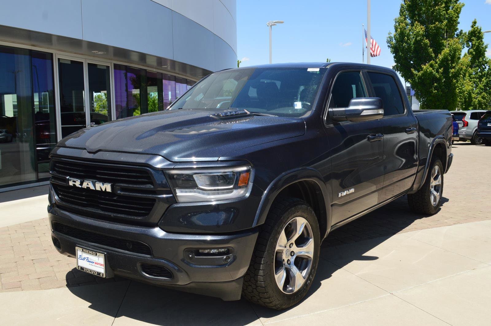 2021 RAM 1500 Laramie 4x4 Crew Cab 5'7's photo