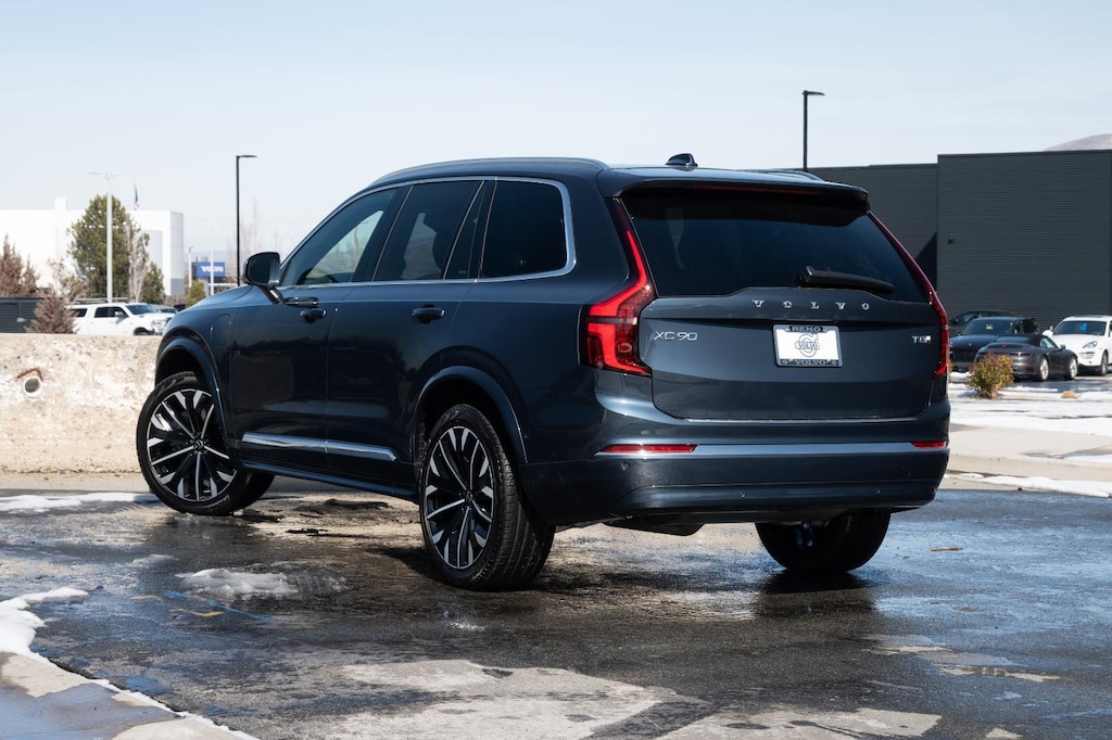 New 2026 Volvo XC90 plug-in hybrid T8 Plus 7-Seater SUV