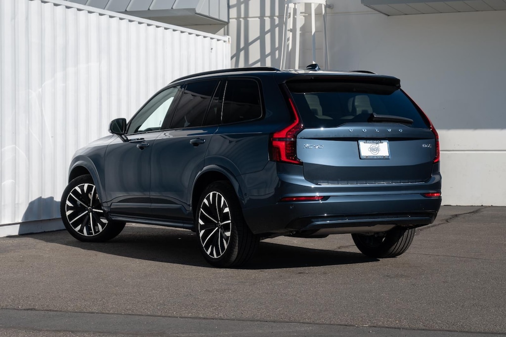 New 2026 Volvo XC90 B6 Ultra Dark Theme 7-Seater SUV