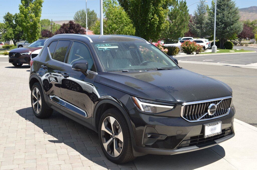 Used 2023 Volvo XC40 Plus Bright Theme SUV