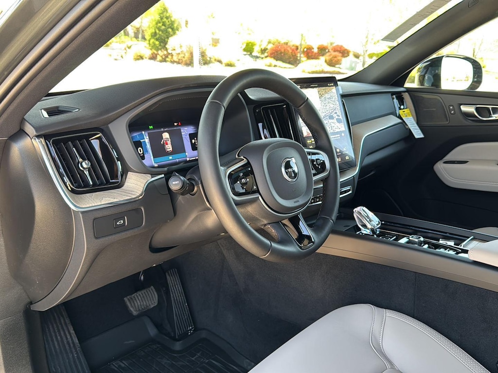 New 2026 Volvo XC60 B5 Plus SUV