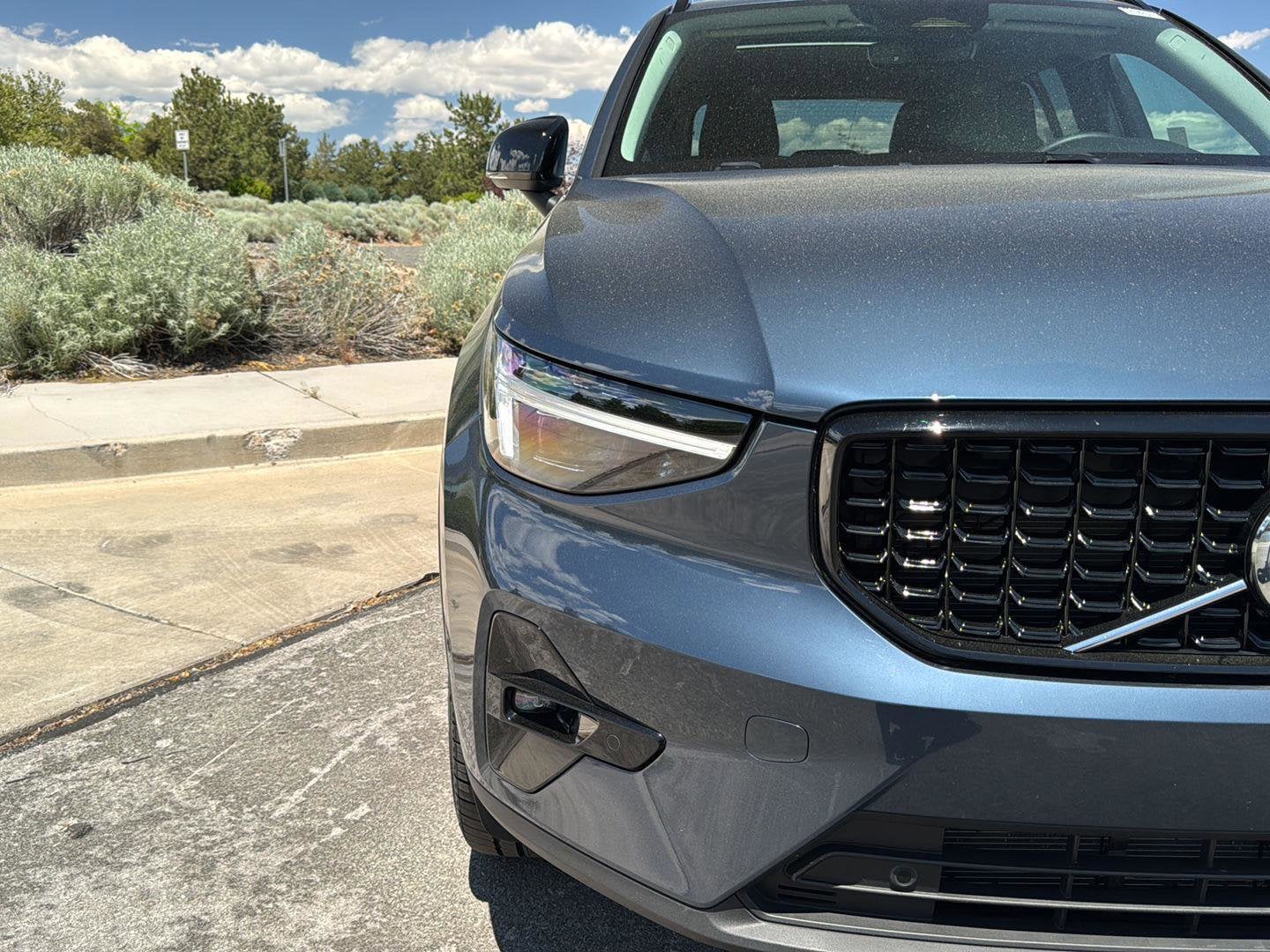 2026 Volvo XC40 Plus - Photo 14