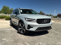 2026 Volvo XC40 B5 Plus AWD SUV