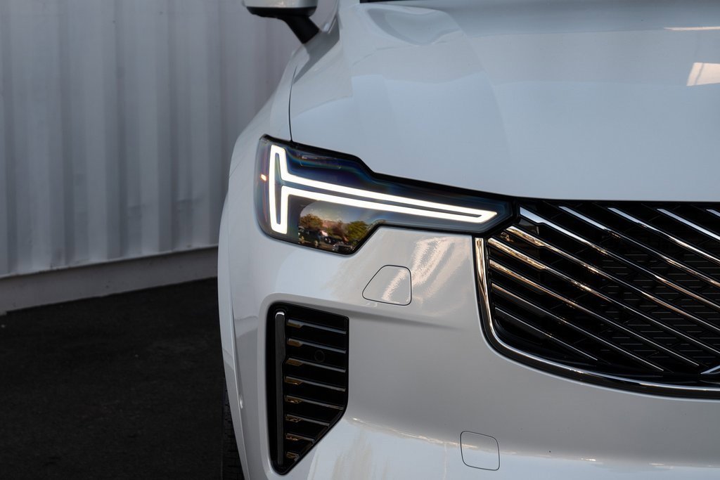 2026 Volvo XC90 Plus - Photo 13