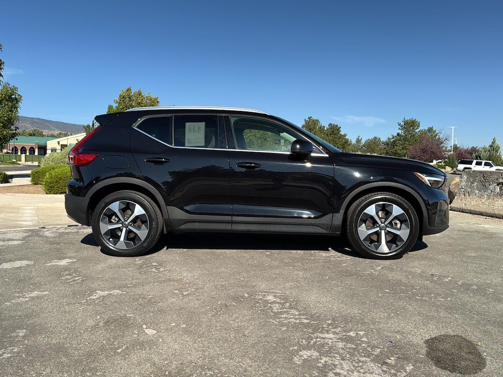 Certified 2023 Volvo XC40 Plus Bright Theme SUV
