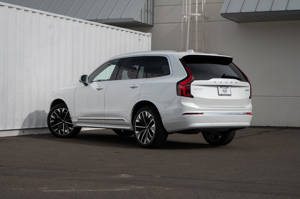New 2026 Volvo XC90 B6 Plus 7-Seater SUV
