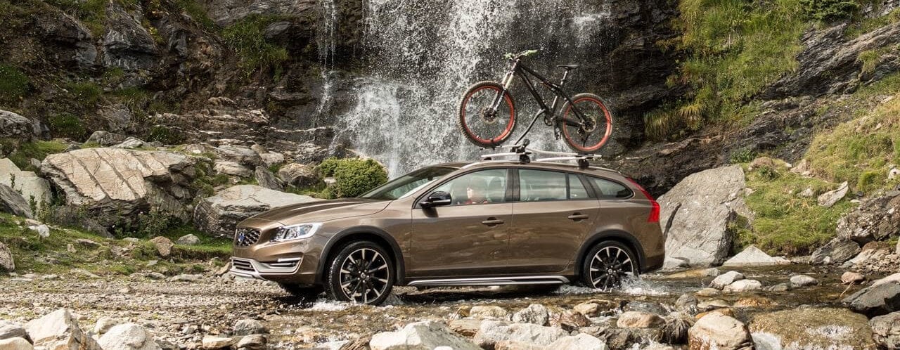 2017 Volvo V60 Cross Country Utility