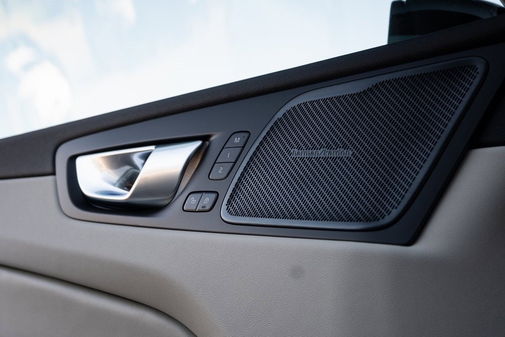 2026 Volvo XC60 Ultra - Photo 21