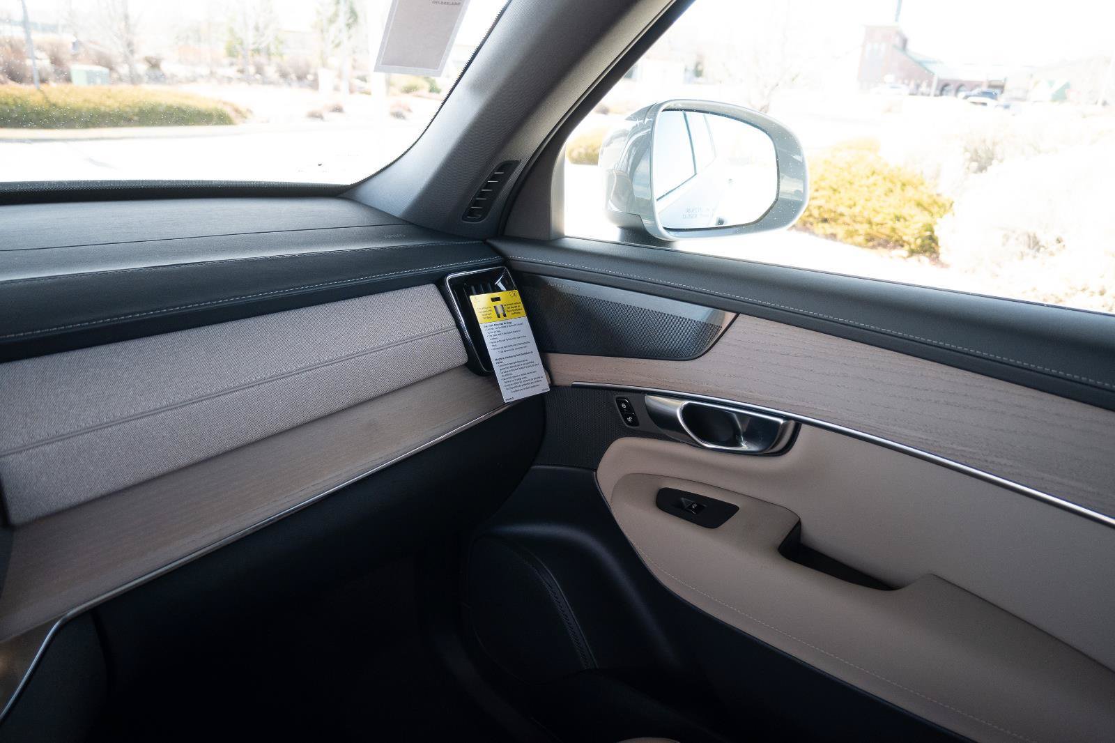 2026 Volvo XC90 Plus - Photo 31