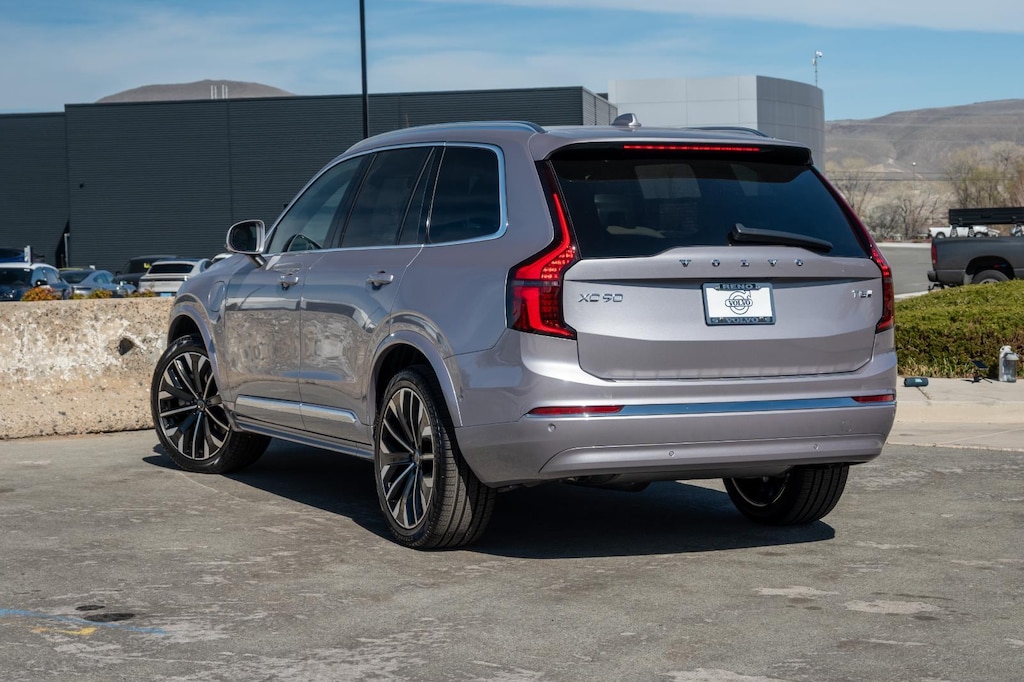 New 2026 Volvo XC90 plug-in hybrid T8 Plus 7-Seater SUV