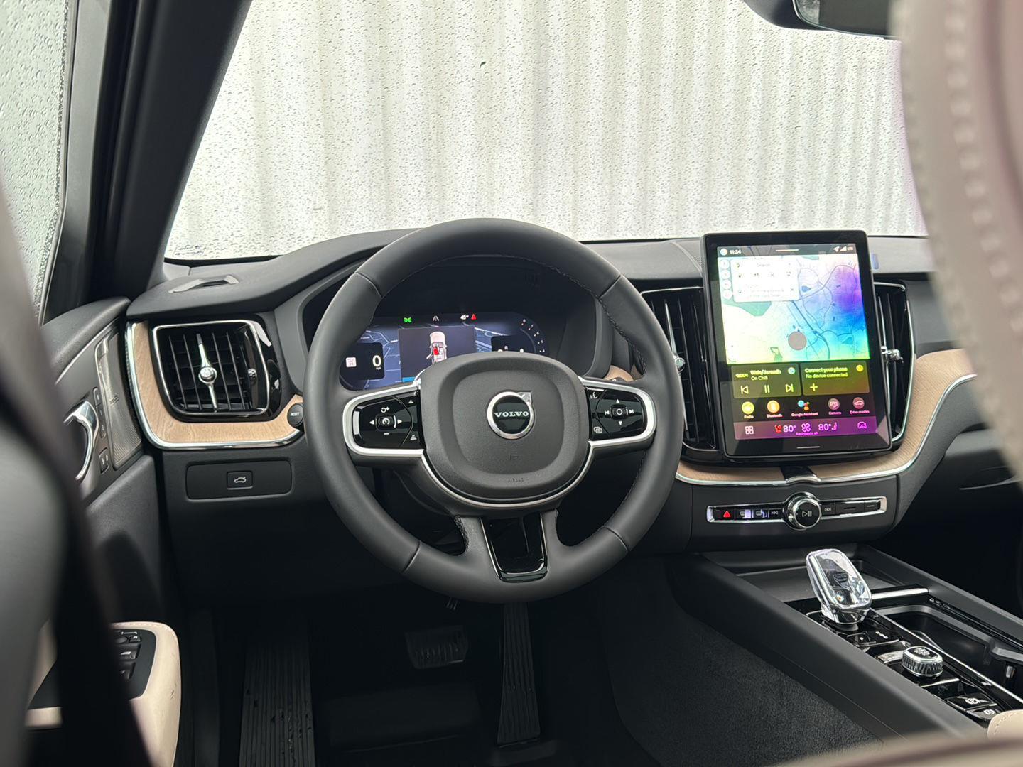 2026 Volvo XC60 Plus - Photo 25