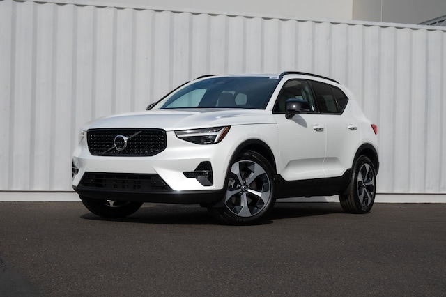 New 2026 Volvo XC40 B5 Plus AWD SUV Reno, NV
