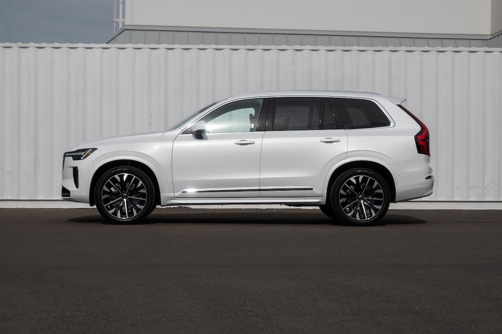 New 2026 Volvo XC90 B6 Plus 7-Seater SUV