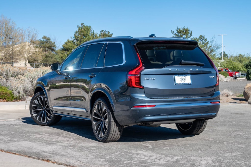 New 2026 Volvo XC90 plug-in hybrid T8 Plus 6-Seater SUV