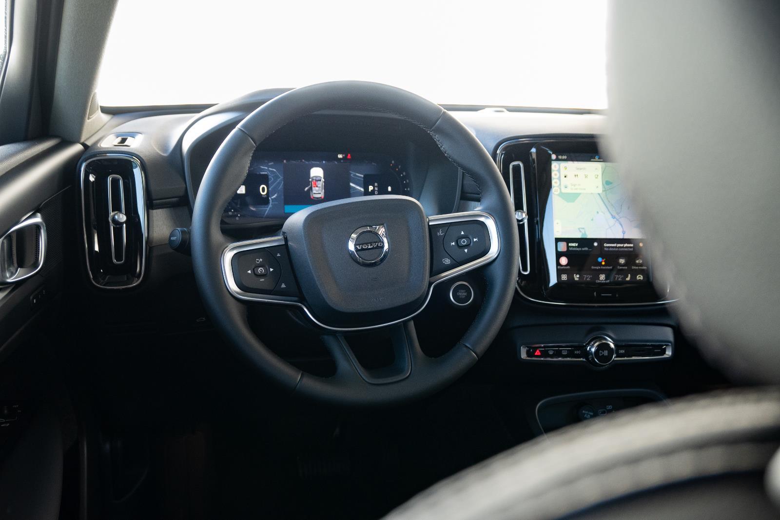2026 Volvo XC40 Plus - Photo 20