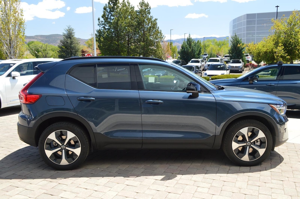 Used 2026 Volvo XC40 Plus SUV