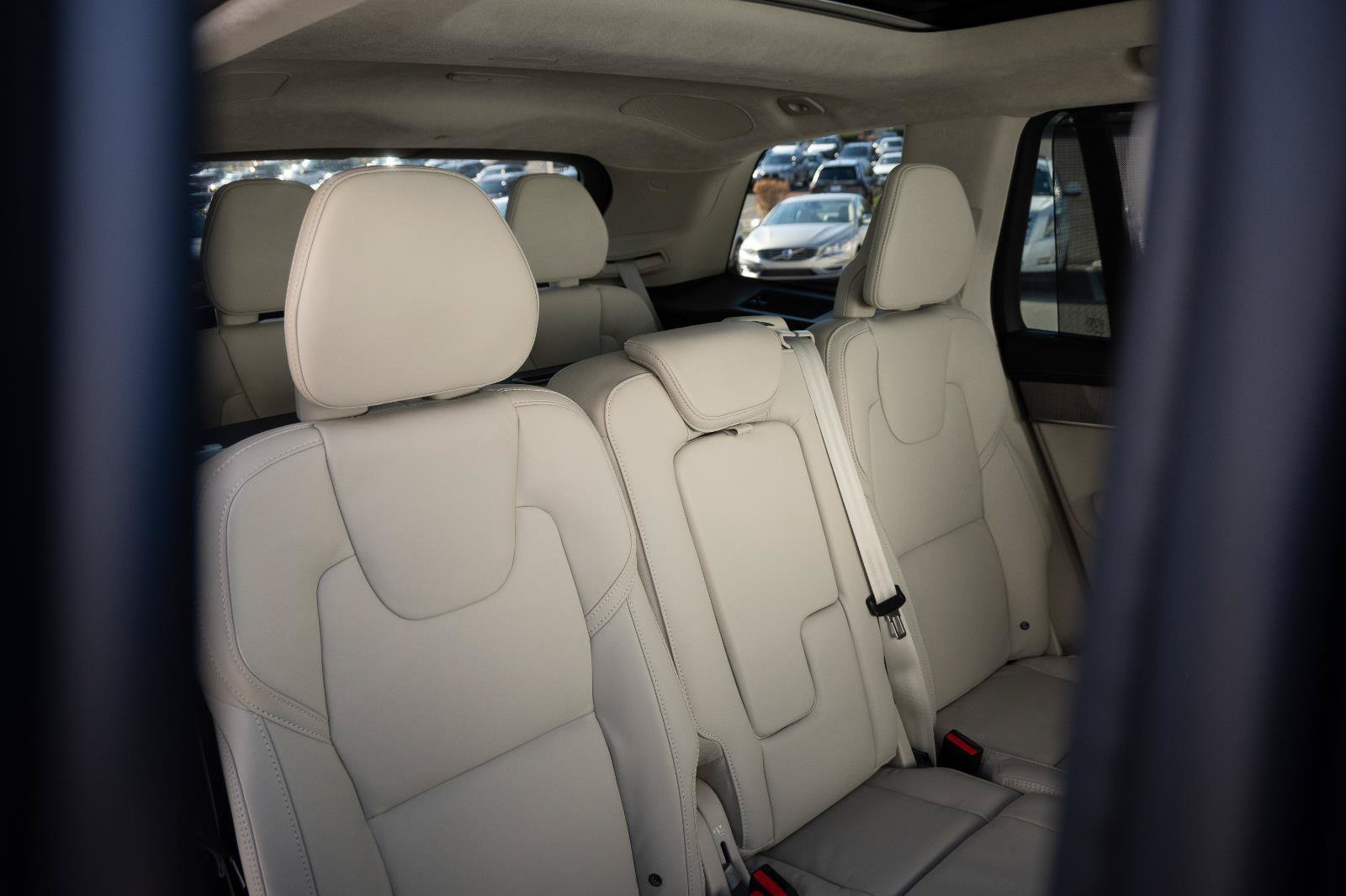 2026 Volvo XC90 Ultra - Photo 12