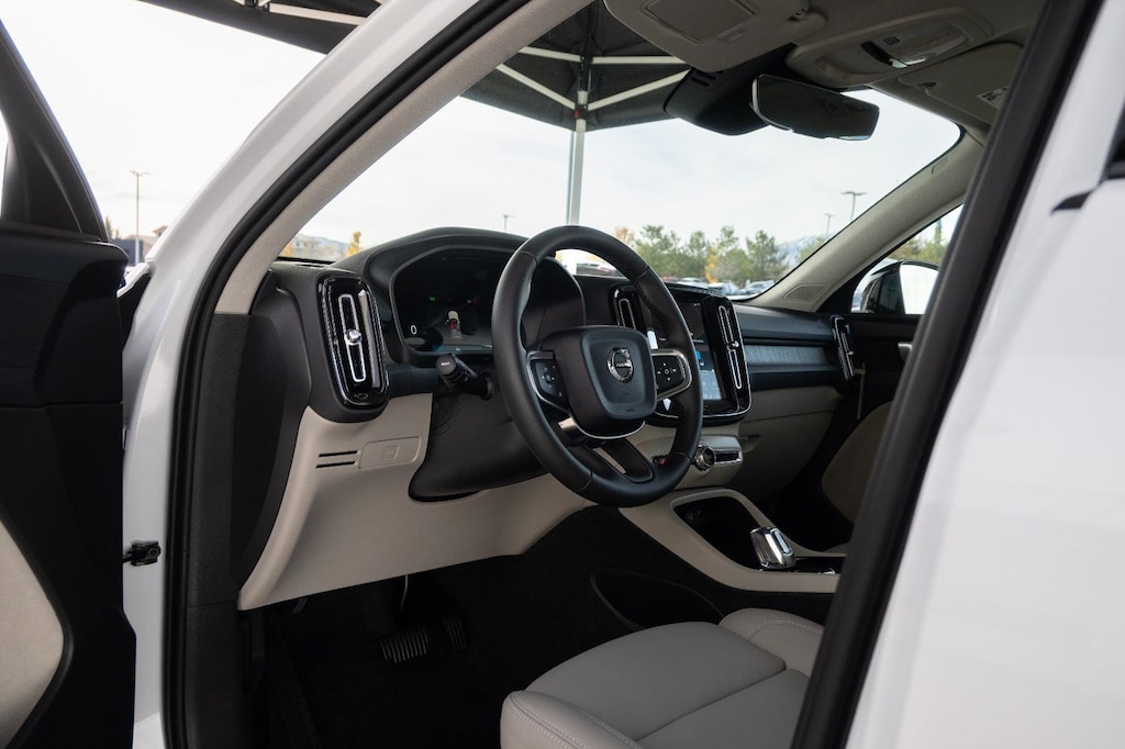 New 2026 Volvo XC40 B5 Plus SUV