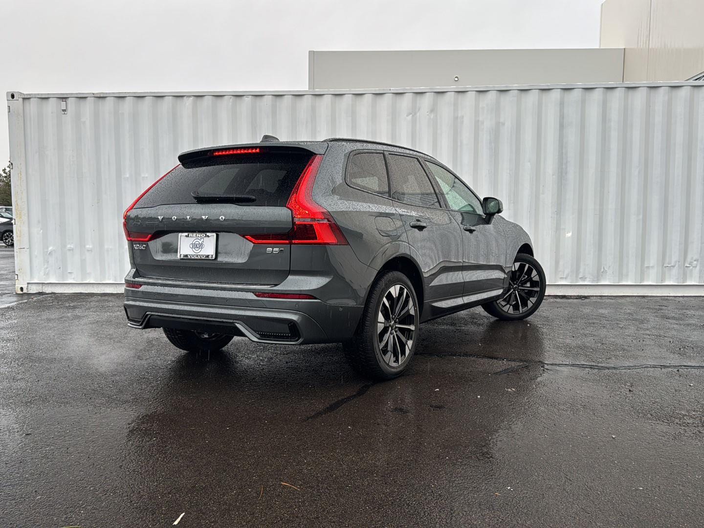 2026 Volvo XC60 Plus - Photo 7