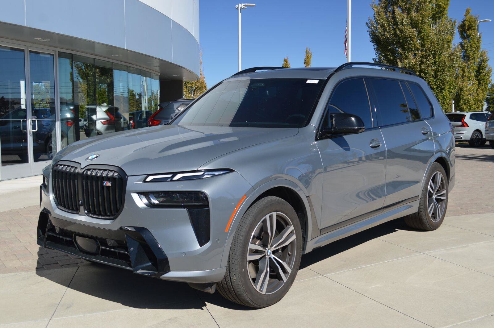 2025 BMW X7