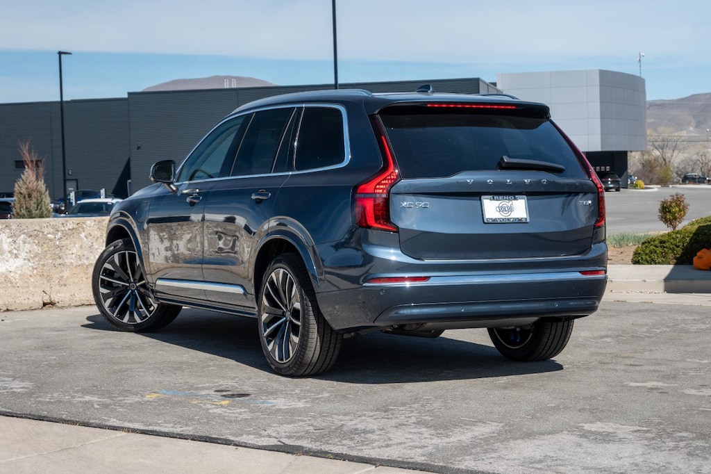 New 2026 Volvo XC90 plug-in hybrid T8 Plus 7-Seater SUV