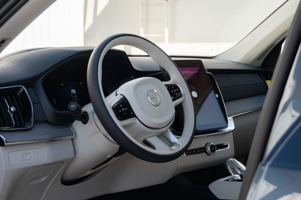 New 2026 Volvo XC90 B6 Ultra Dark Theme 7-Seater SUV