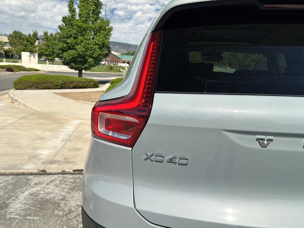 New 2026 Volvo XC40 B5 Plus SUV