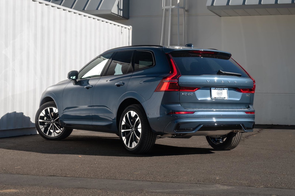 New 2026 Volvo XC60 B5 Plus SUV
