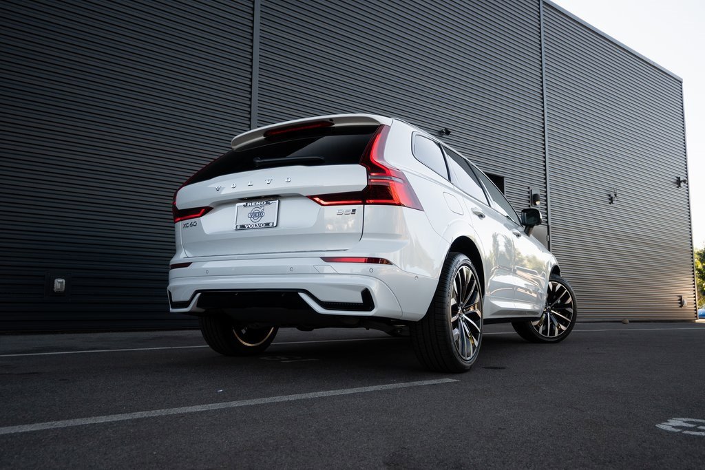 2026 Volvo XC60 Ultra - Photo 15