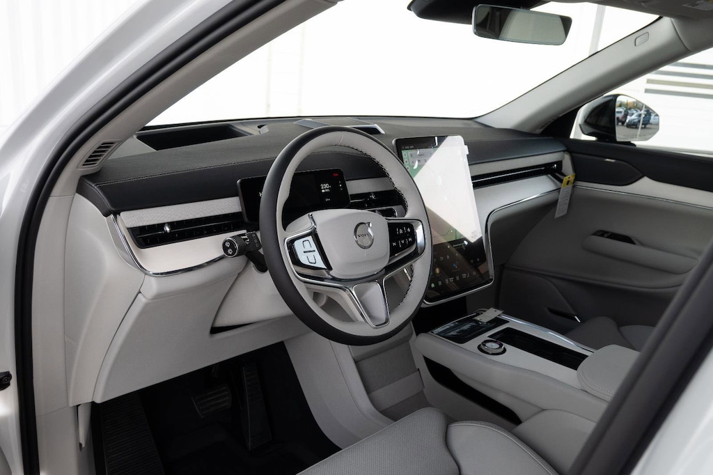 New 2025 Volvo EX90 Twin Motor Performance Plus 6-Seater SUV