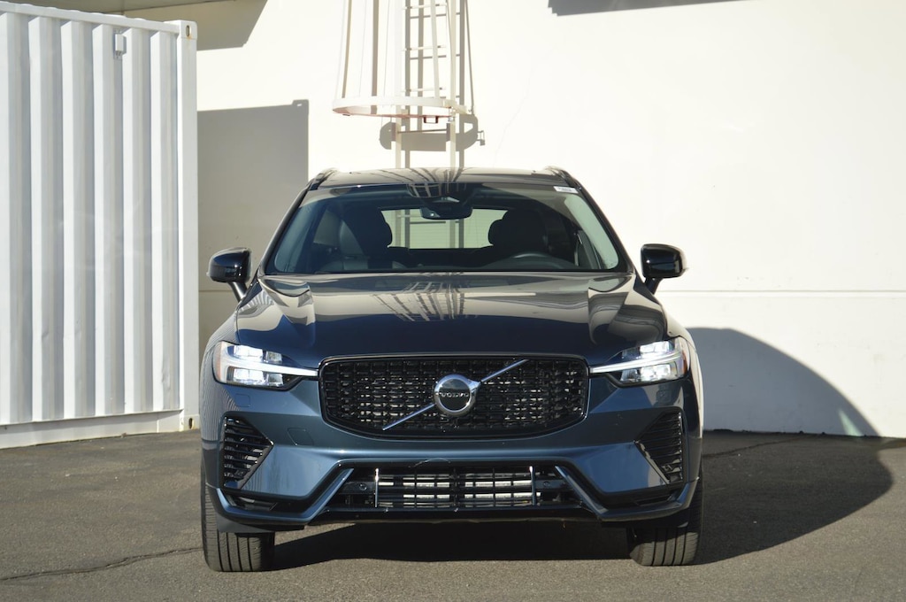 Used 2025 Volvo XC60 Plug-In Hybrid Core T8 AWD Core