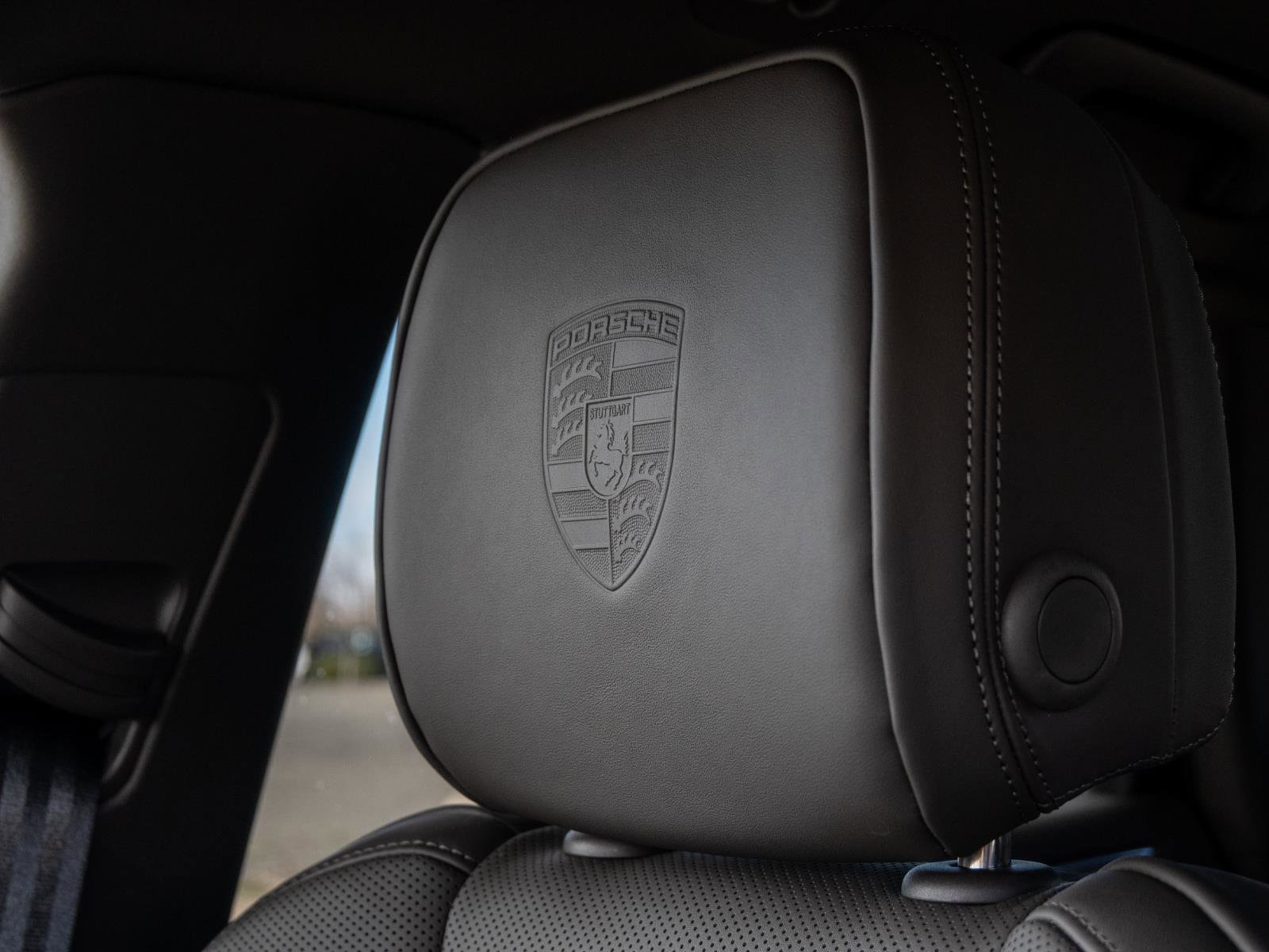 2025 Porsche Macan Base - Photo 20
