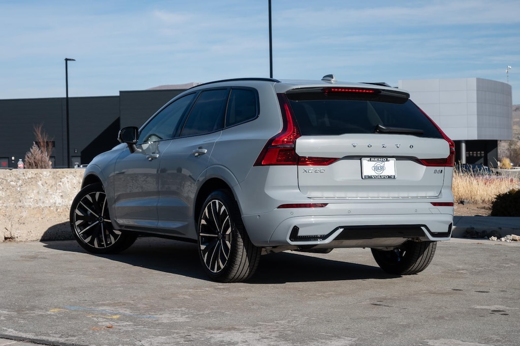 New 2026 Volvo XC60 B5 Ultra SUV