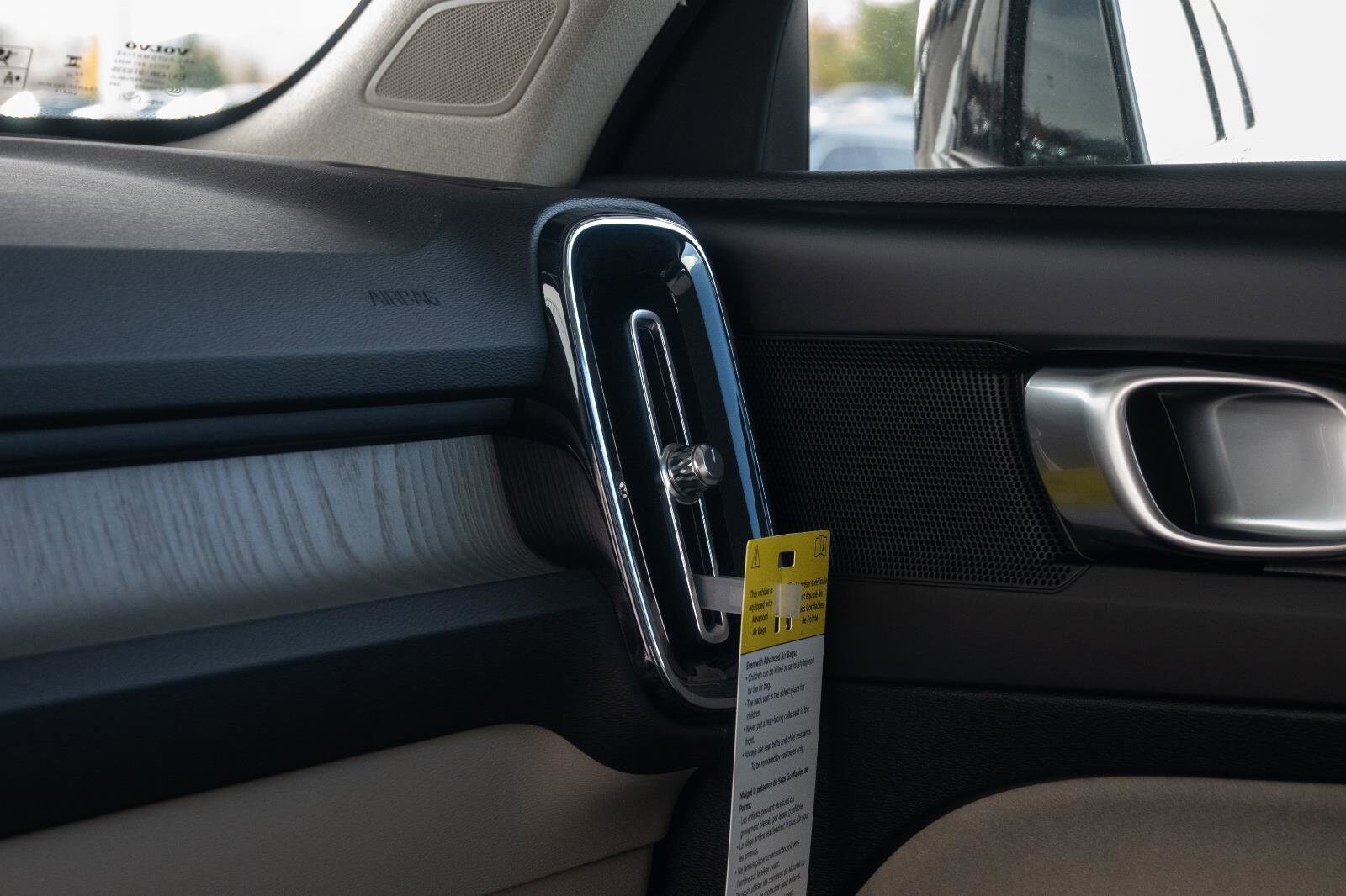 2026 Volvo XC40 Plus - Photo 27