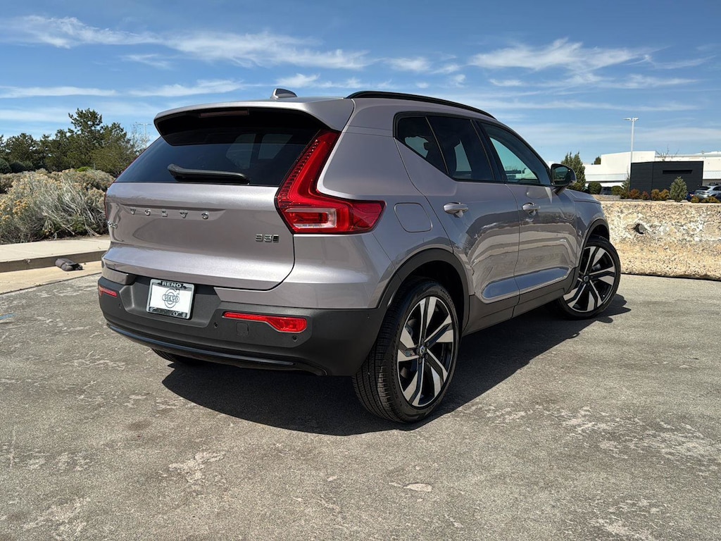 New 2026 Volvo XC40 B5 Plus SUV