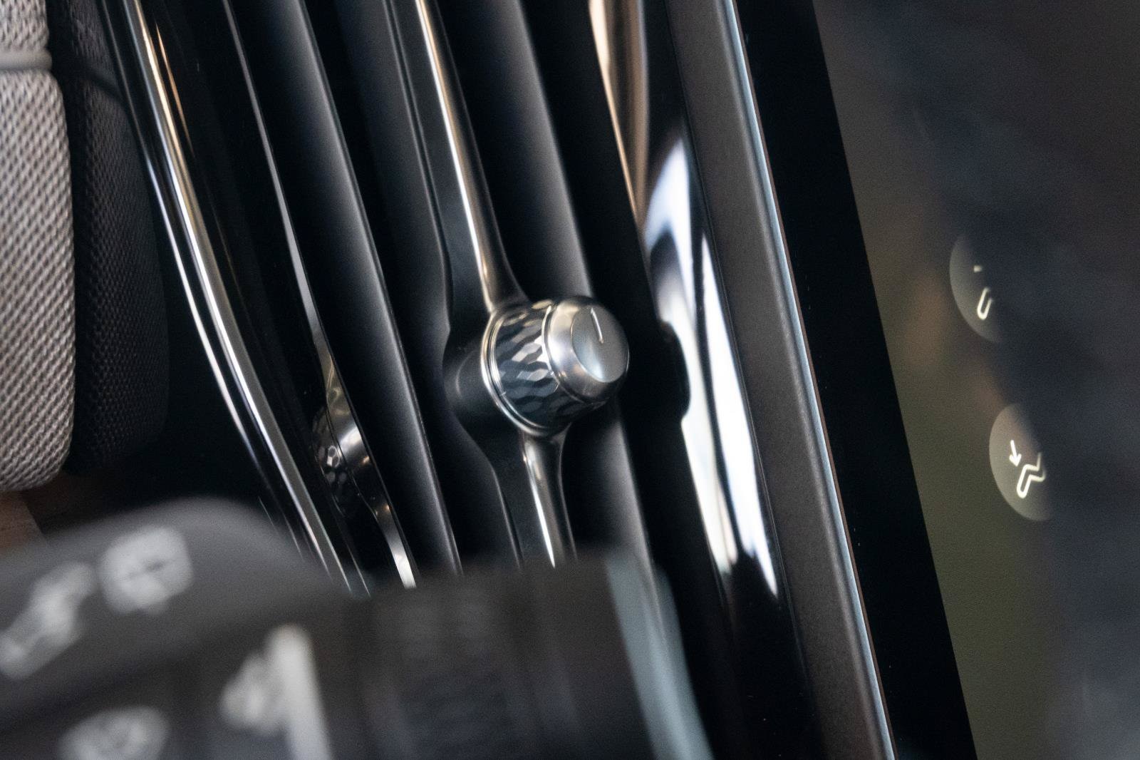 2026 Volvo XC90 Plus - Photo 18