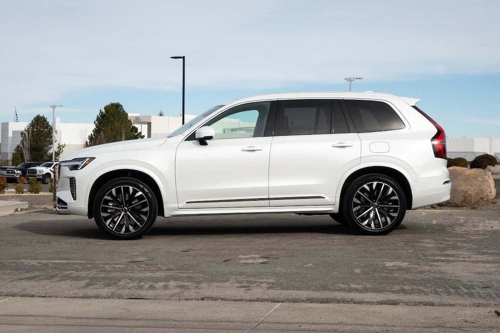 New 2026 Volvo XC90 plug-in hybrid T8 Ultra 7-Seater SUV