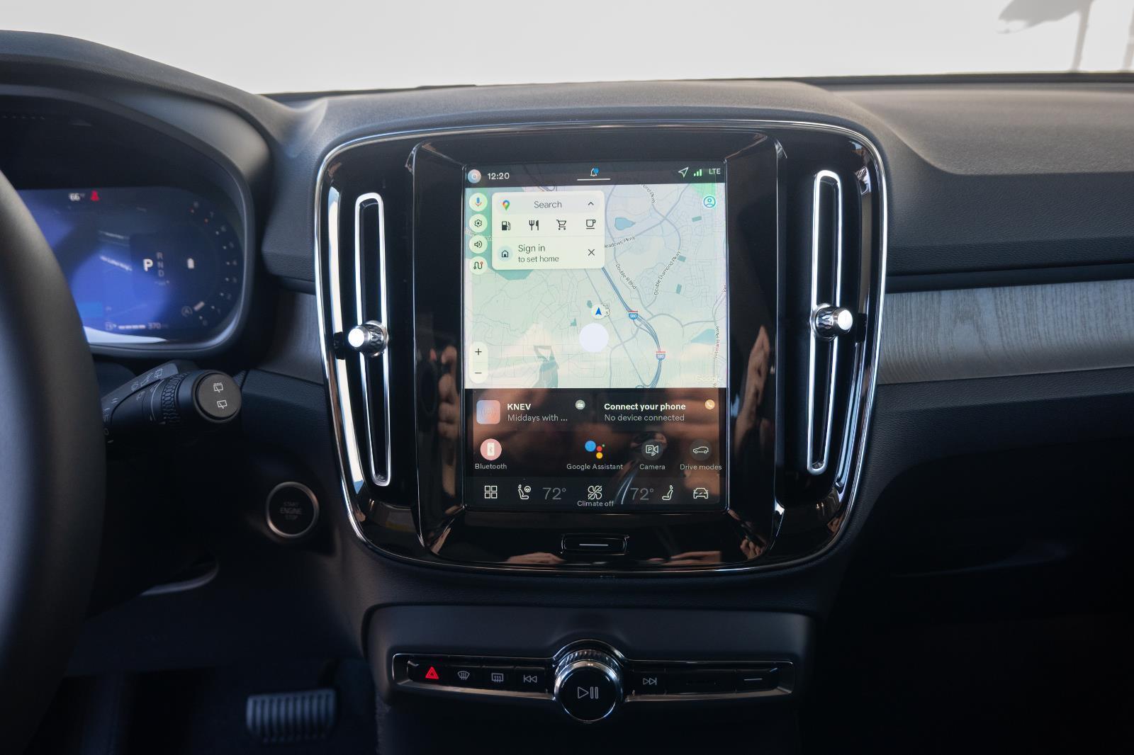 2026 Volvo XC40 Plus - Photo 27