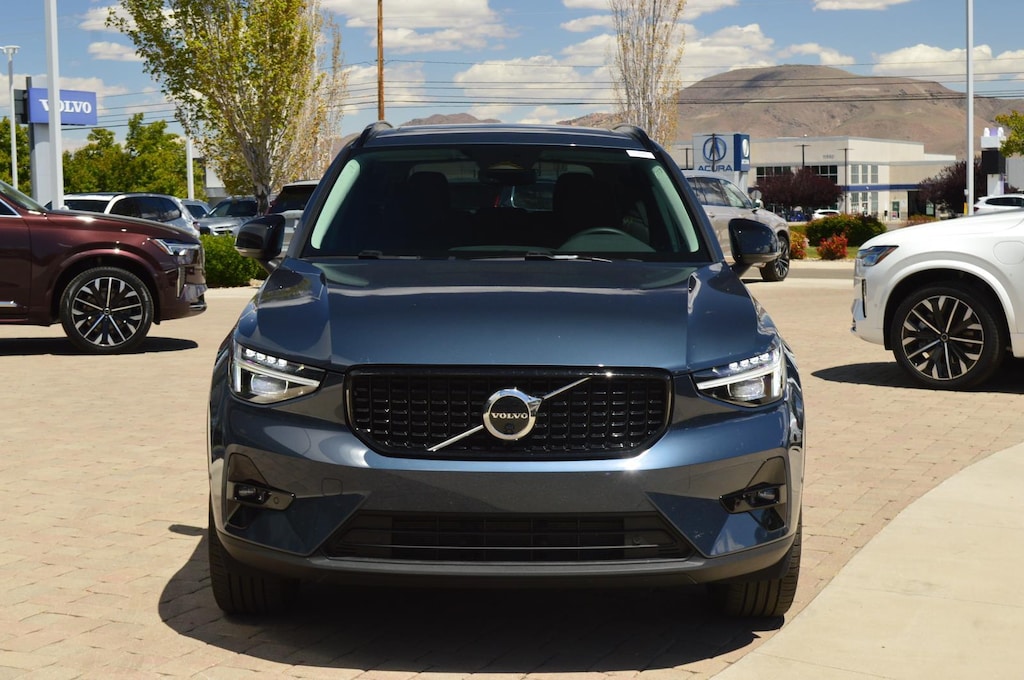 Used 2026 Volvo XC40 Plus SUV