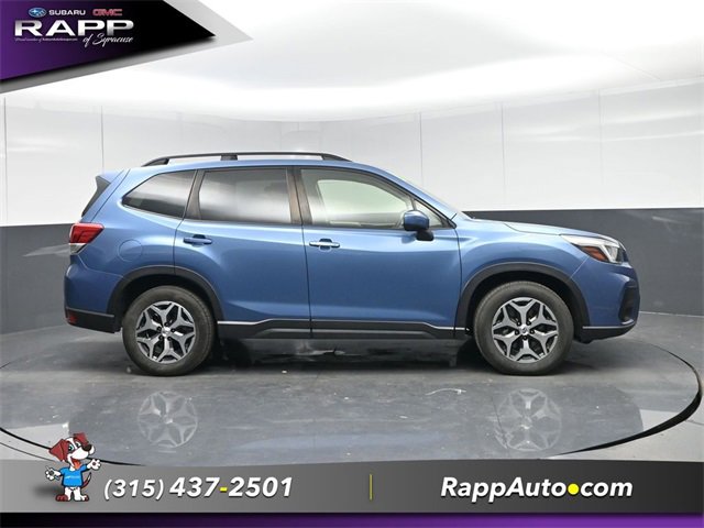 2020 Subaru Forester Premium photo 3