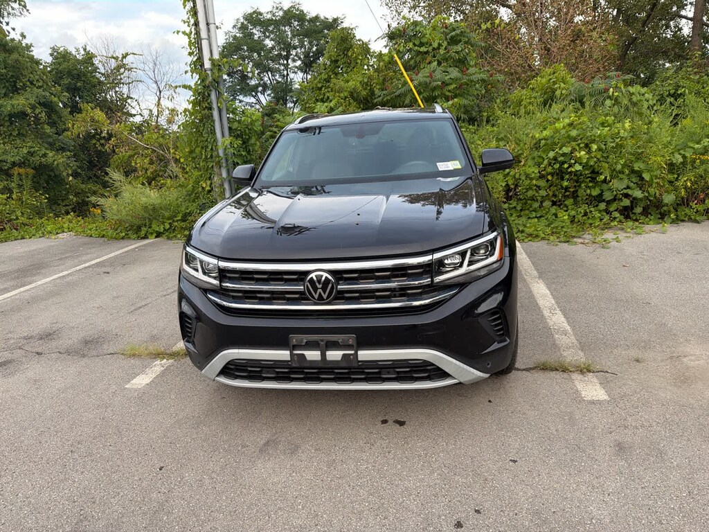 Used 2023 Volkswagen Atlas Cross Sport 3.6L V6 SE w/Technology