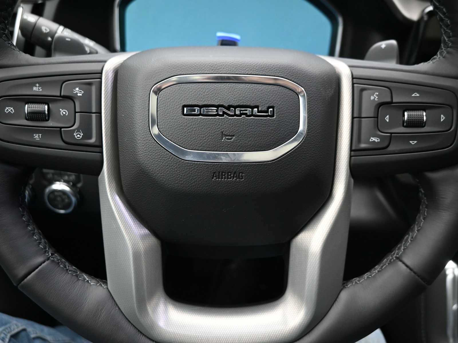 2026 GMC Sierra 1500 Denali - Photo 14